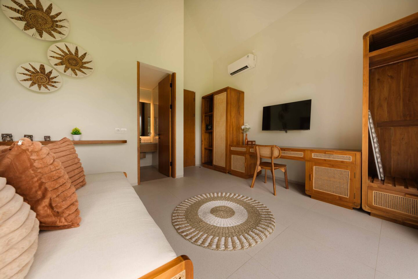 Private 2BR Oasis, Pool & Ubud Rice Field Edge 13