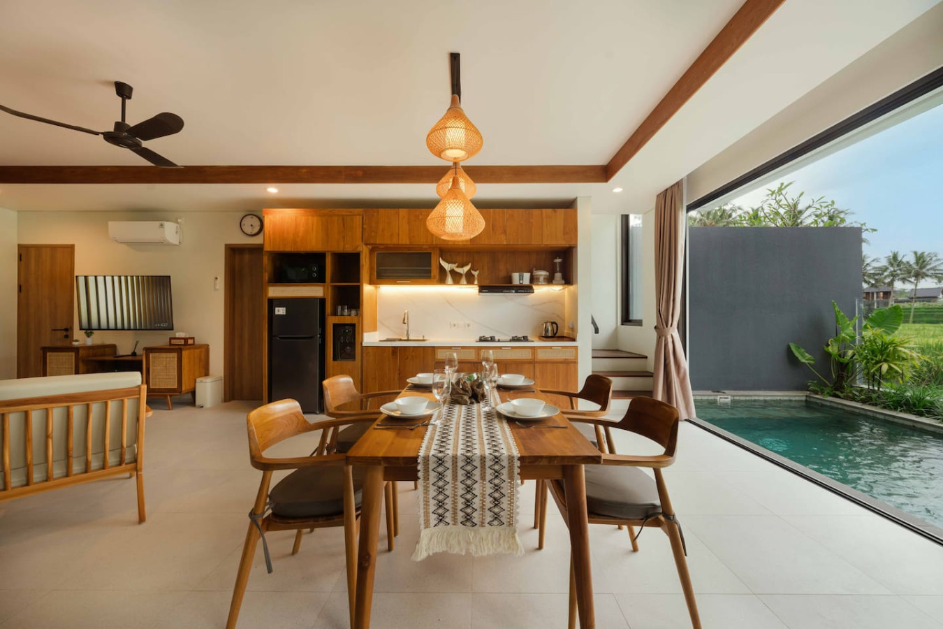 Private 2BR Oasis, Pool & Ubud Rice Field Edge 3