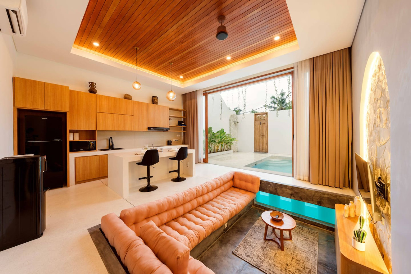 Luxe 1BR Oasis - Minutes from Canggu 2