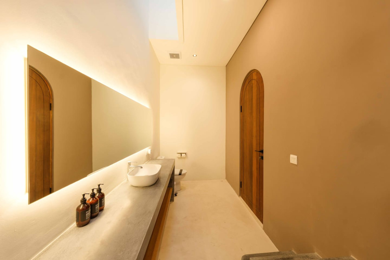Luxe 1BR Oasis - Minutes from Canggu 20