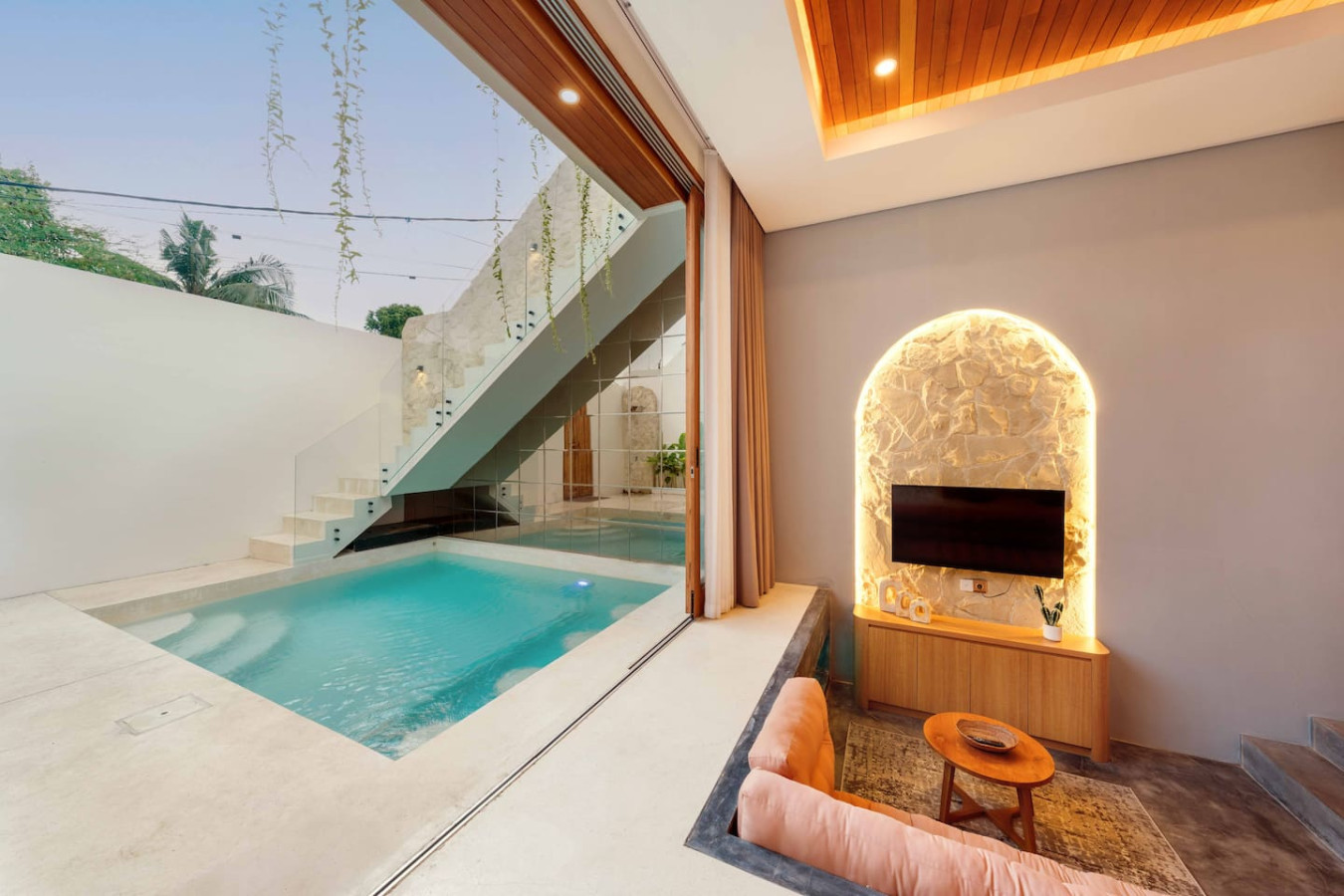 Luxe 1BR Oasis - Minutes from Canggu 25