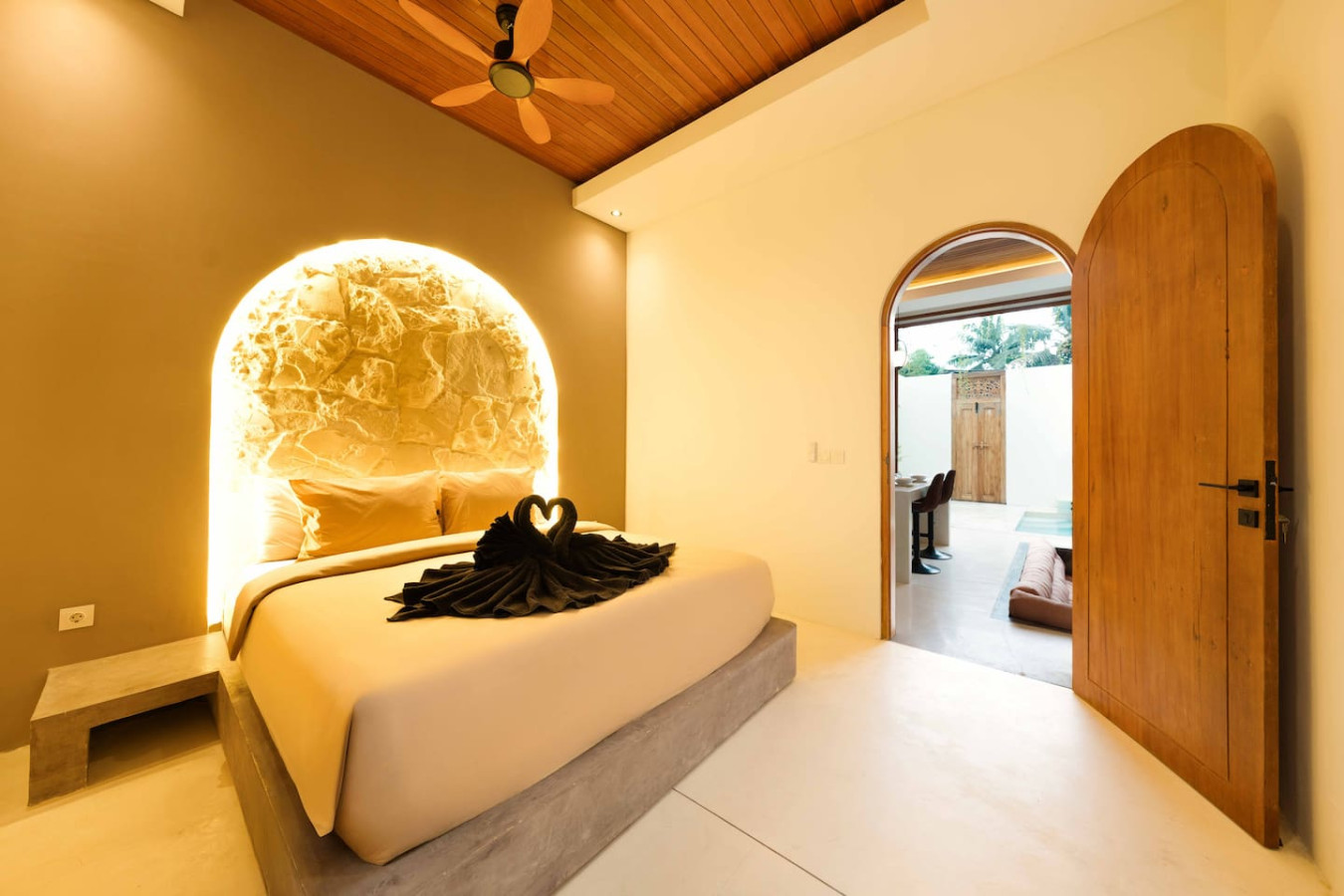 Modern 1BR Oasis - Sunken Lounge & Near Canggu 11