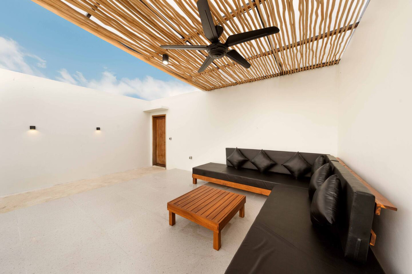 Modern 1BR Oasis - Sunken Lounge & Near Canggu 6