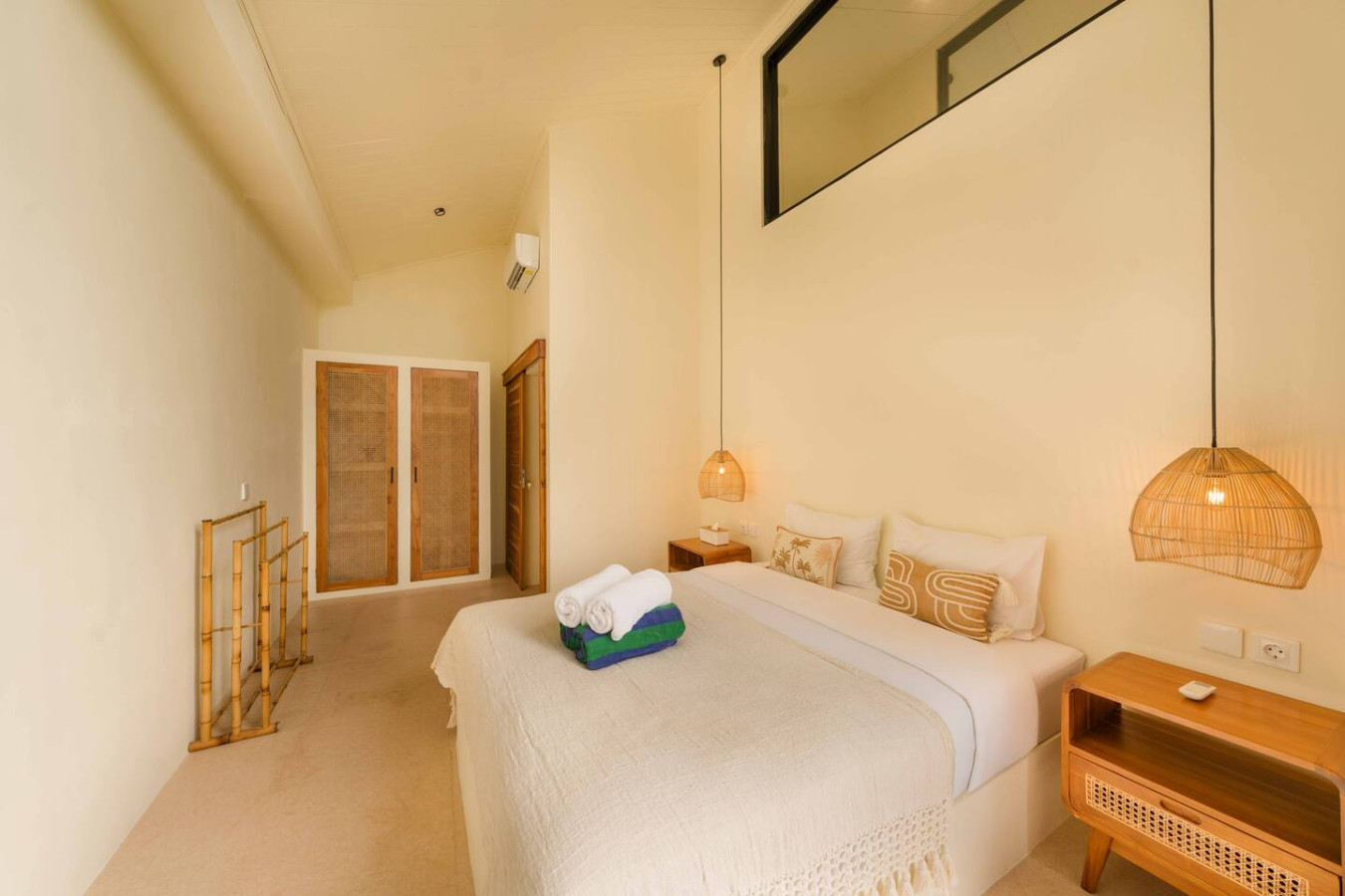 Modern 2BR Oasis with Pool in Balangan 19