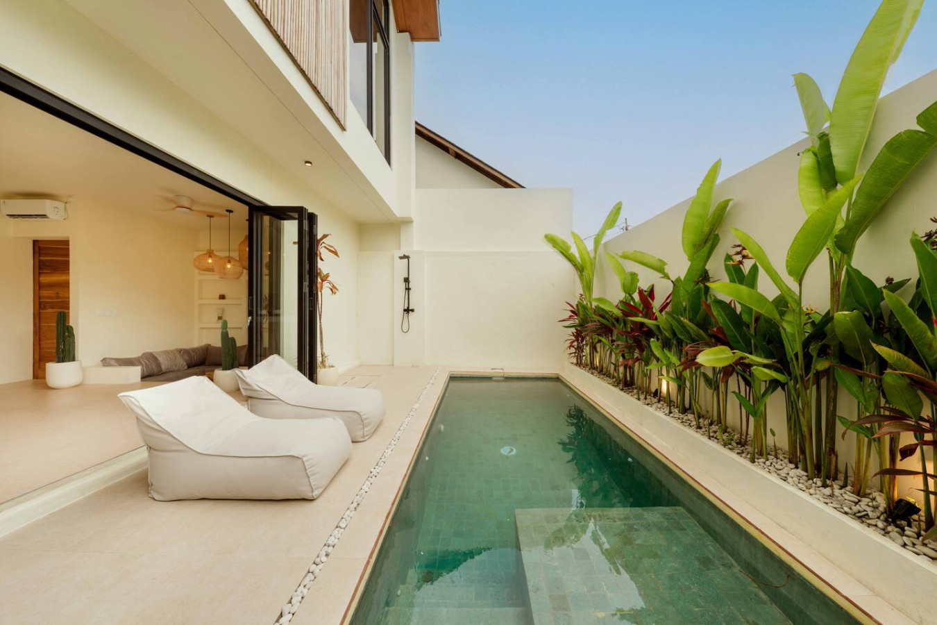 Modern 2BR Oasis with Pool in Balangan 24