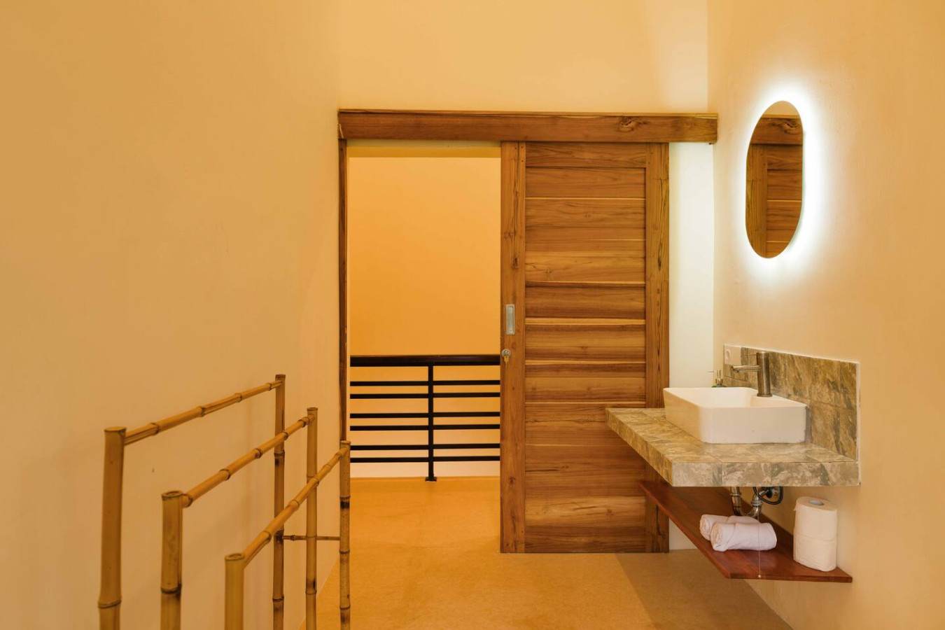 Modern 2BR Oasis with Pool in Balangan 40