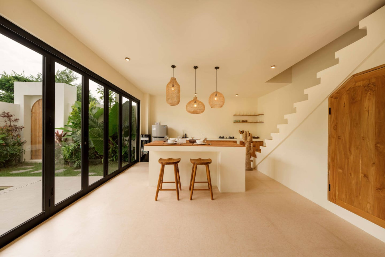 Modern 2BR Oasis with Pool in Balangan 47
