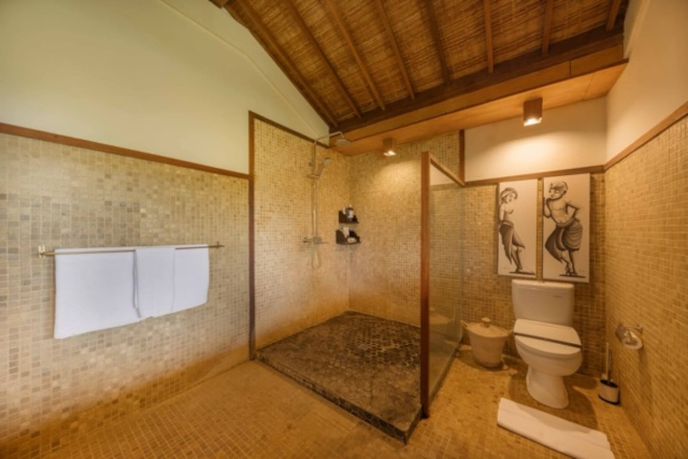 3BR Kangin Lane - A Queenslander Gem 15