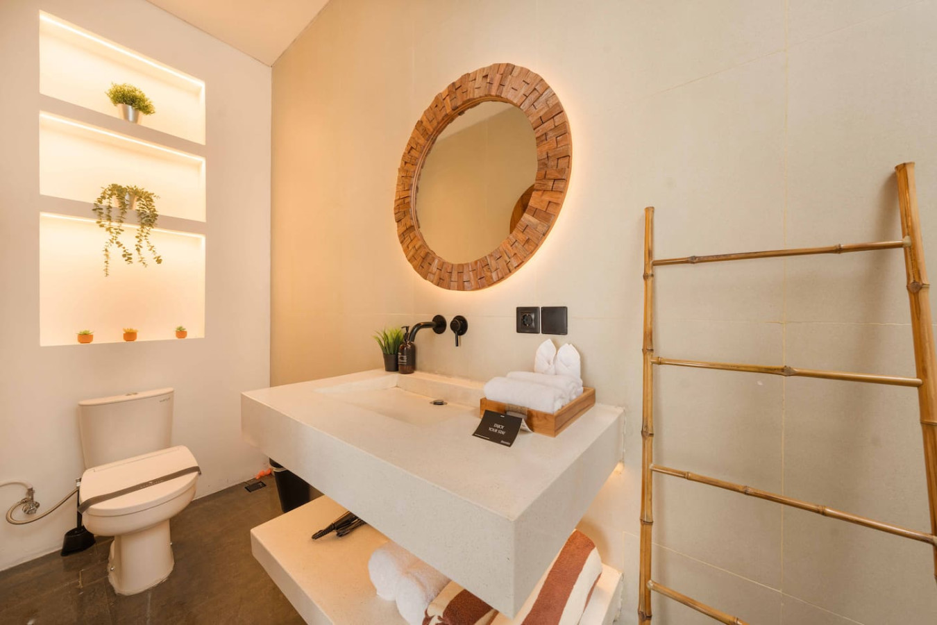 2BR Bali Villa Near Uluwatu Surf & Beach Clubs 12