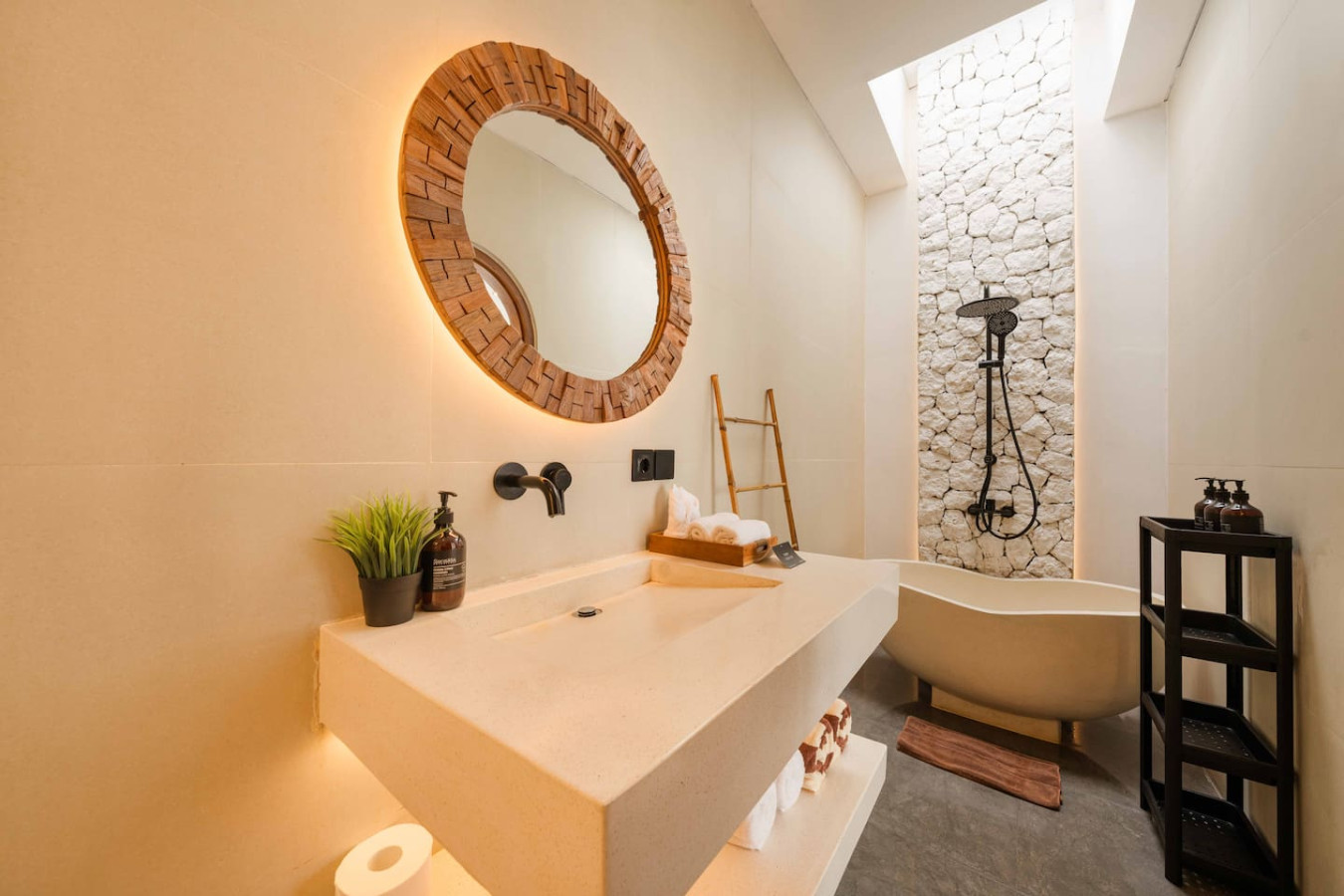 2BR Bali Villa Near Uluwatu Surf & Beach Clubs 7