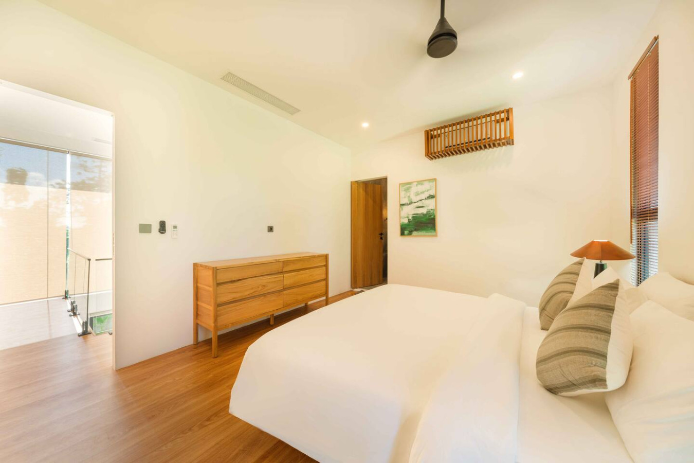 3BR Luxury Villa in Balangan with Private Pool 15