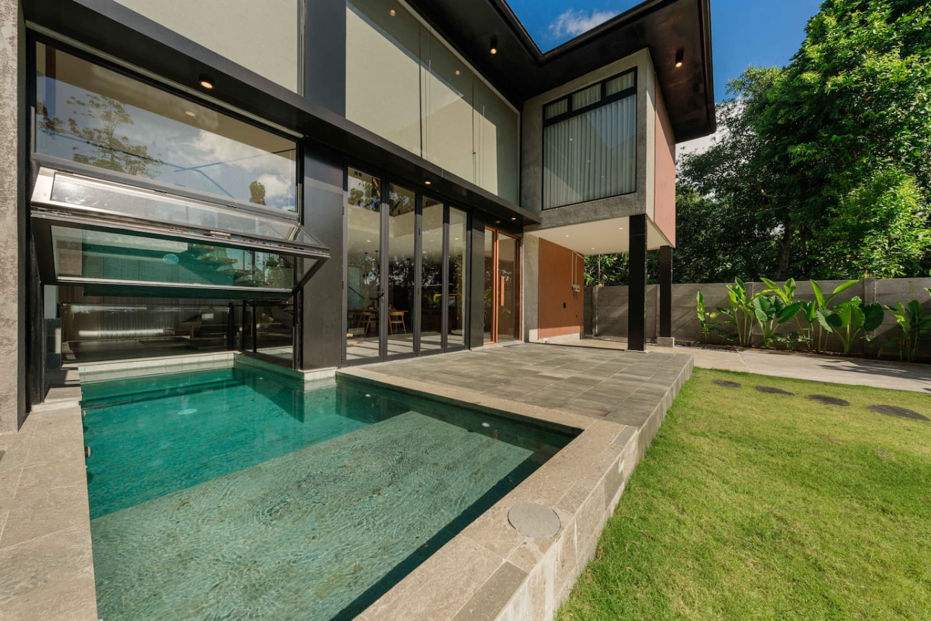 3BR Luxury Villa in Balangan with Private Pool 21