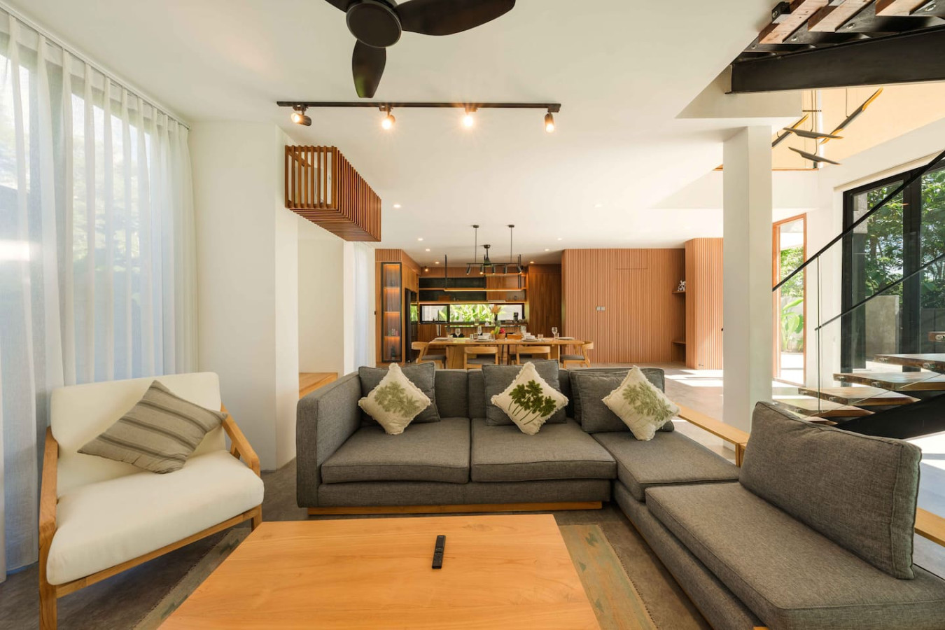 3BR Luxury Villa in Balangan with Private Pool 46