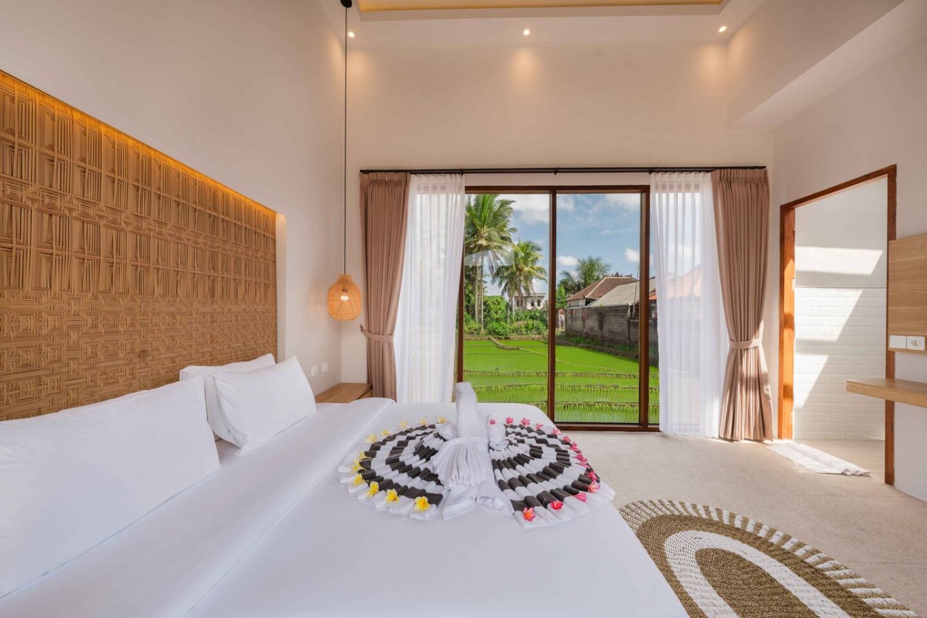 Peaceful 2BR Villa in Ubud with Ricefield View 9