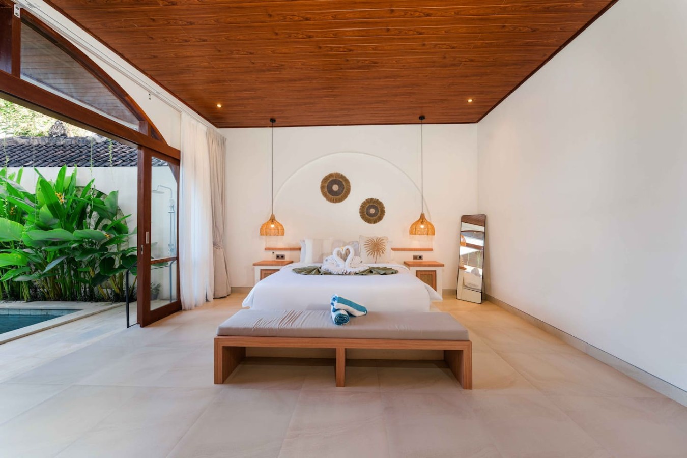 NUQ Seminyak - Spacious 3BR Pool Villa 12