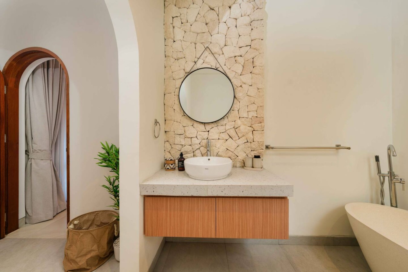 NUQ Seminyak - Spacious 3BR Pool Villa 13