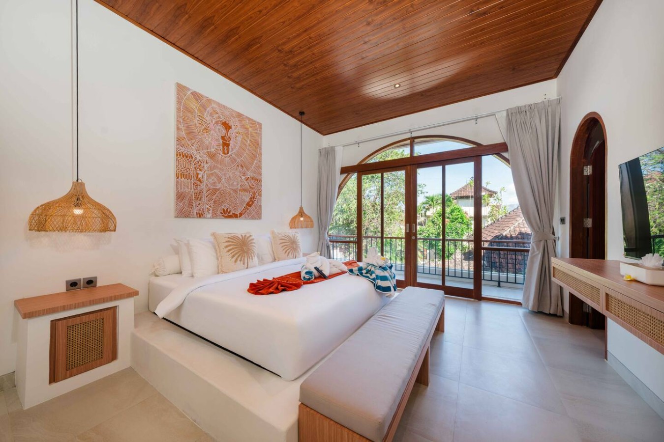 NUQ Seminyak - Spacious 3BR Pool Villa 26