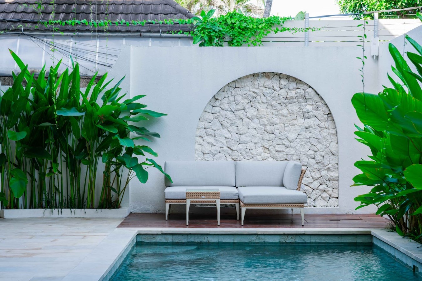 NUQ Seminyak - Spacious 3BR Pool Villa 35