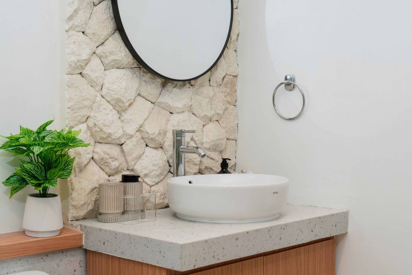 NUQ Seminyak - Spacious 3BR Pool Villa 67