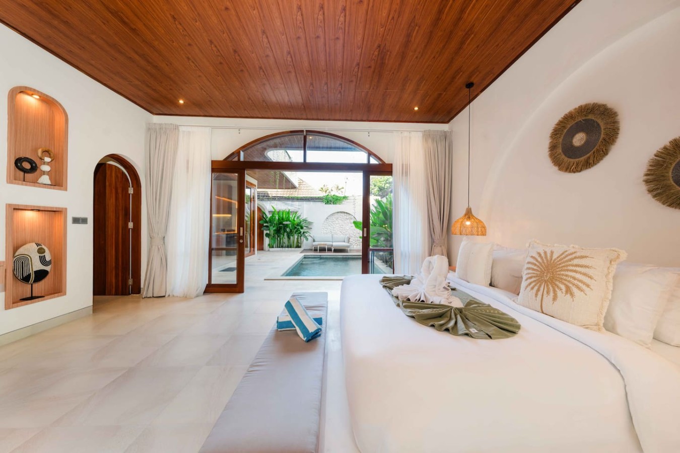 NUQ Seminyak - Spacious 3BR Pool Villa 7