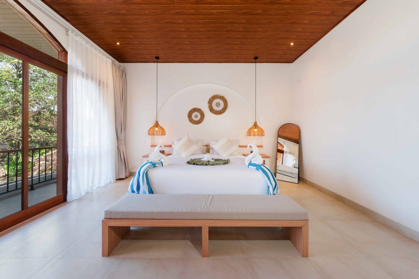 NUQ Seminyak - Spacious 3BR Pool Villa 80