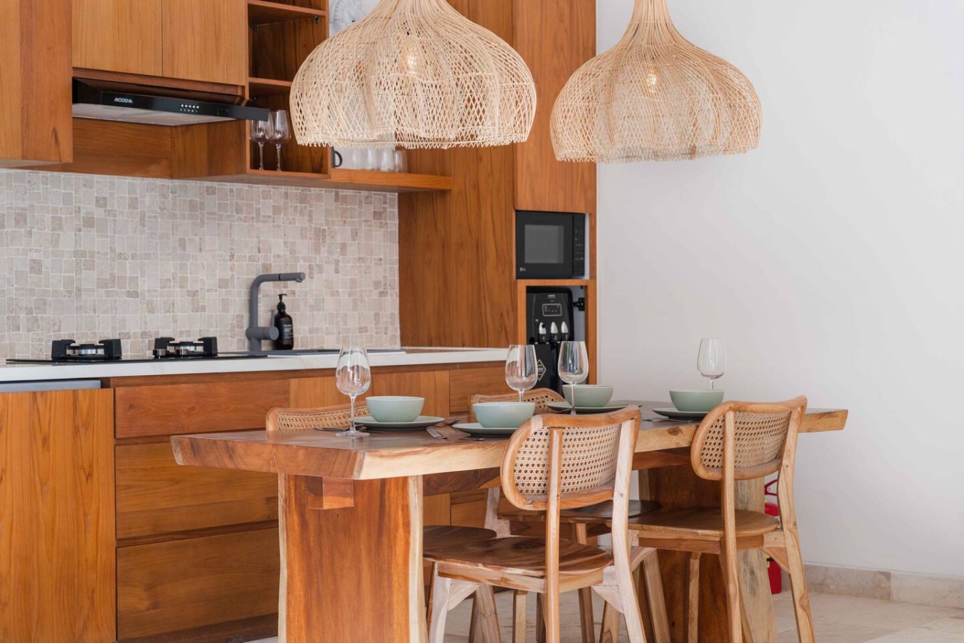 Villa Cahaya | Elegant 2BR Pool Villa in Uluwatu 23