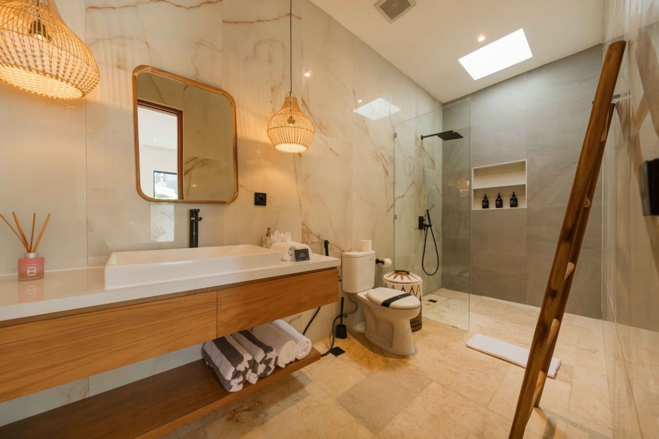 Villa Cahaya | Elegant 2BR Pool Villa in Uluwatu 39
