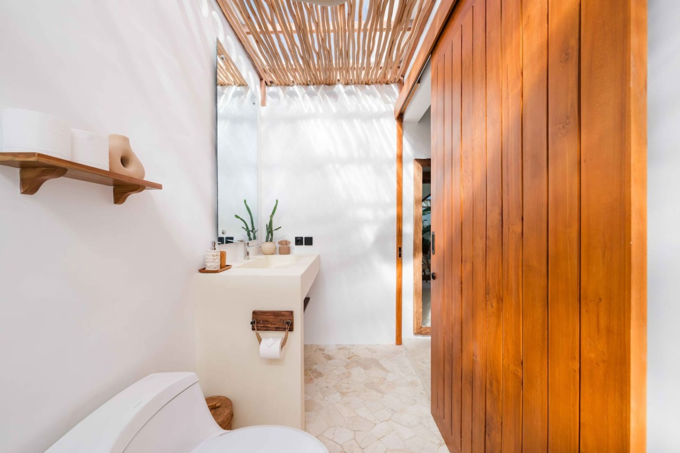 Moksha 1 - Private Ensuite Room in Uluwatu 21