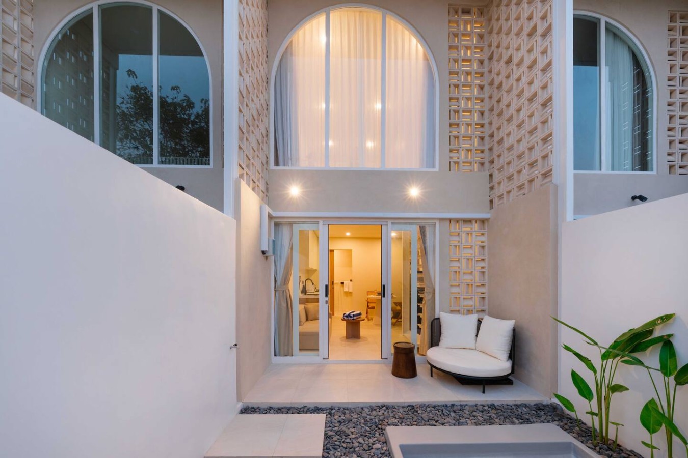 1BR Arched Villa Near Nyang Nyang Beach 11