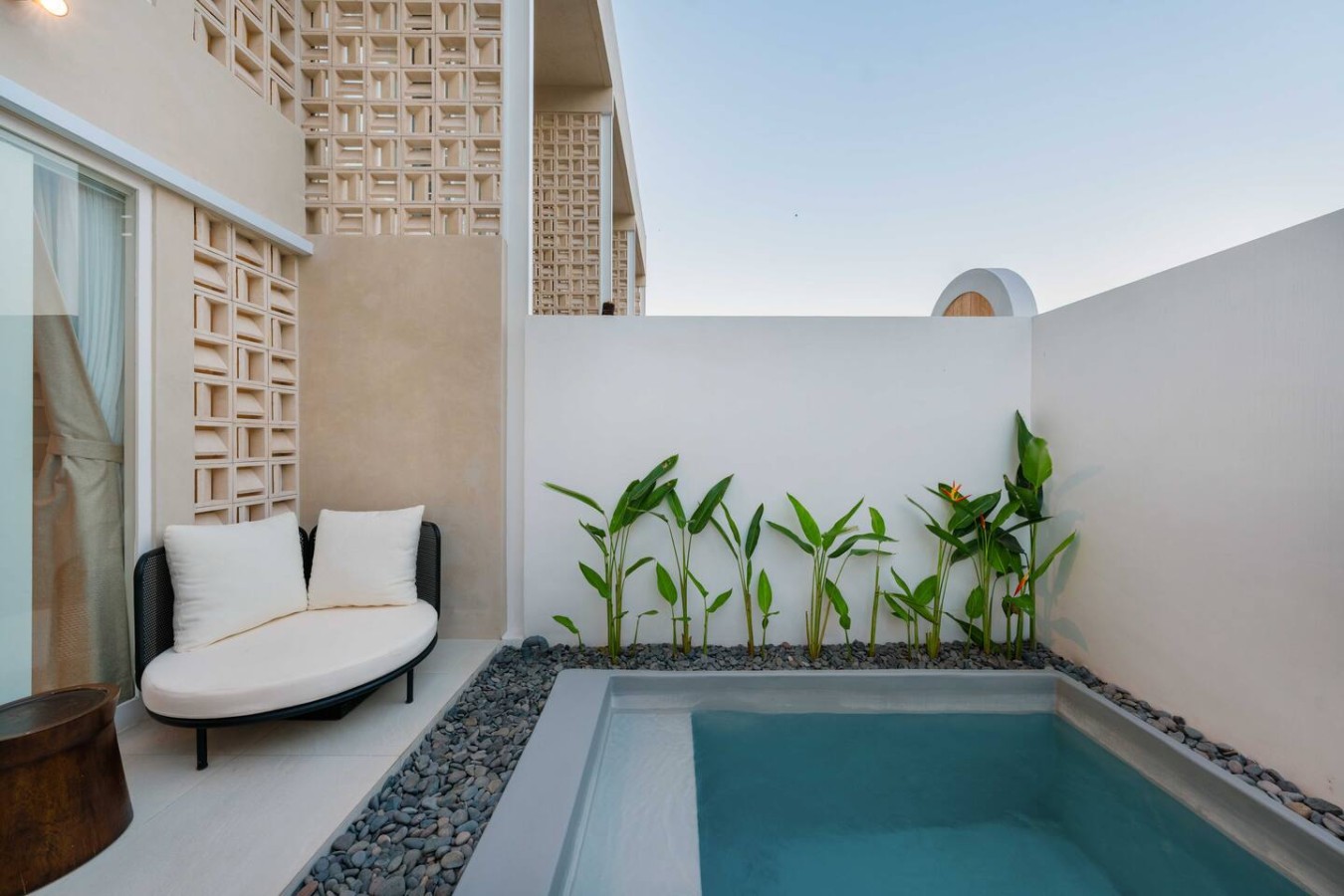 1BR Arched Villa Near Nyang Nyang Beach 6