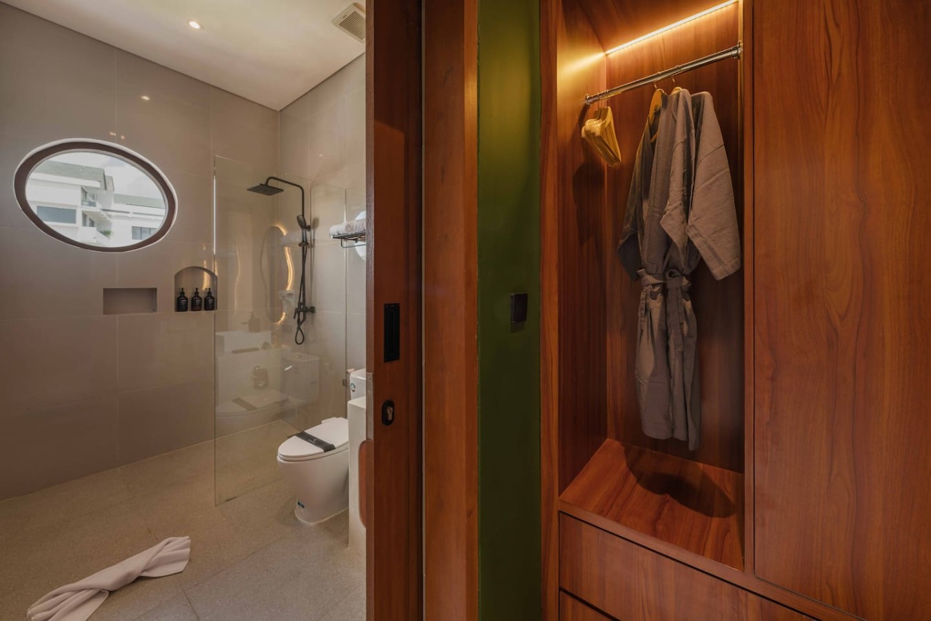 The Tidehouse | 3BR Wellness Villa 3 Min to Beach with Seaview 21