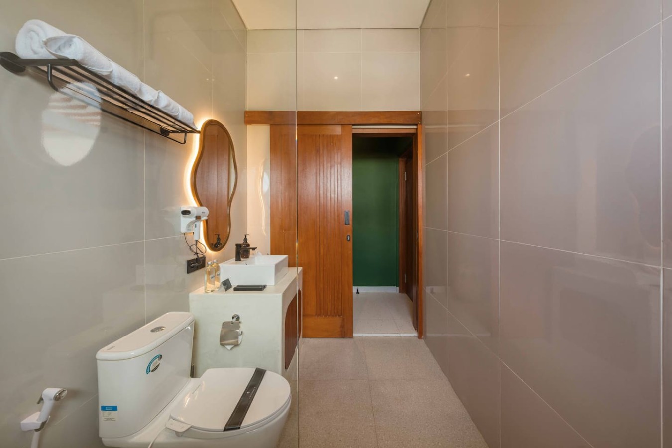The Tidehouse | 3BR Wellness Villa 3 Min to Beach with Seaview 23
