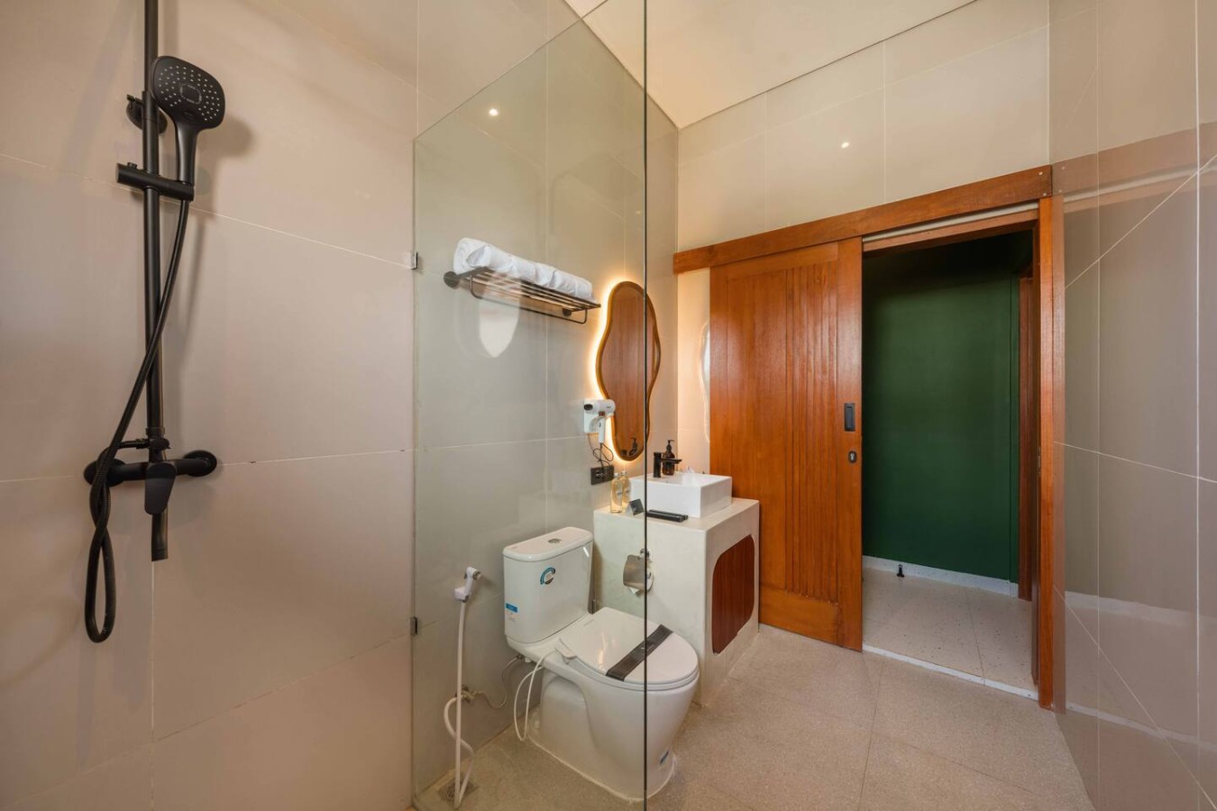 The Tidehouse | 3BR Wellness Villa 3 Min to Beach with Seaview 26