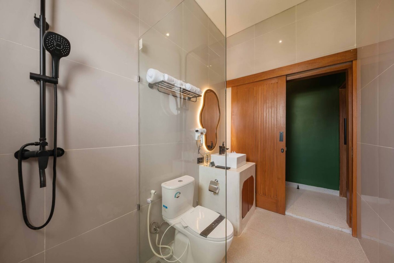 The Tidehouse | 3BR Wellness Villa 3 Min to Beach with Seaview 33