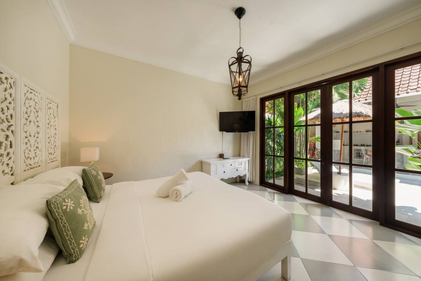 Villa Kayan - 2BR Villa Near Seminyak Beach 9