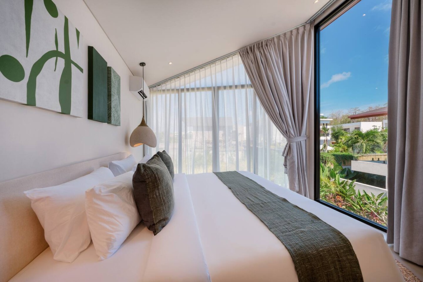 Villa Soluca | 2BR Tropical Retreat in Bingin 16