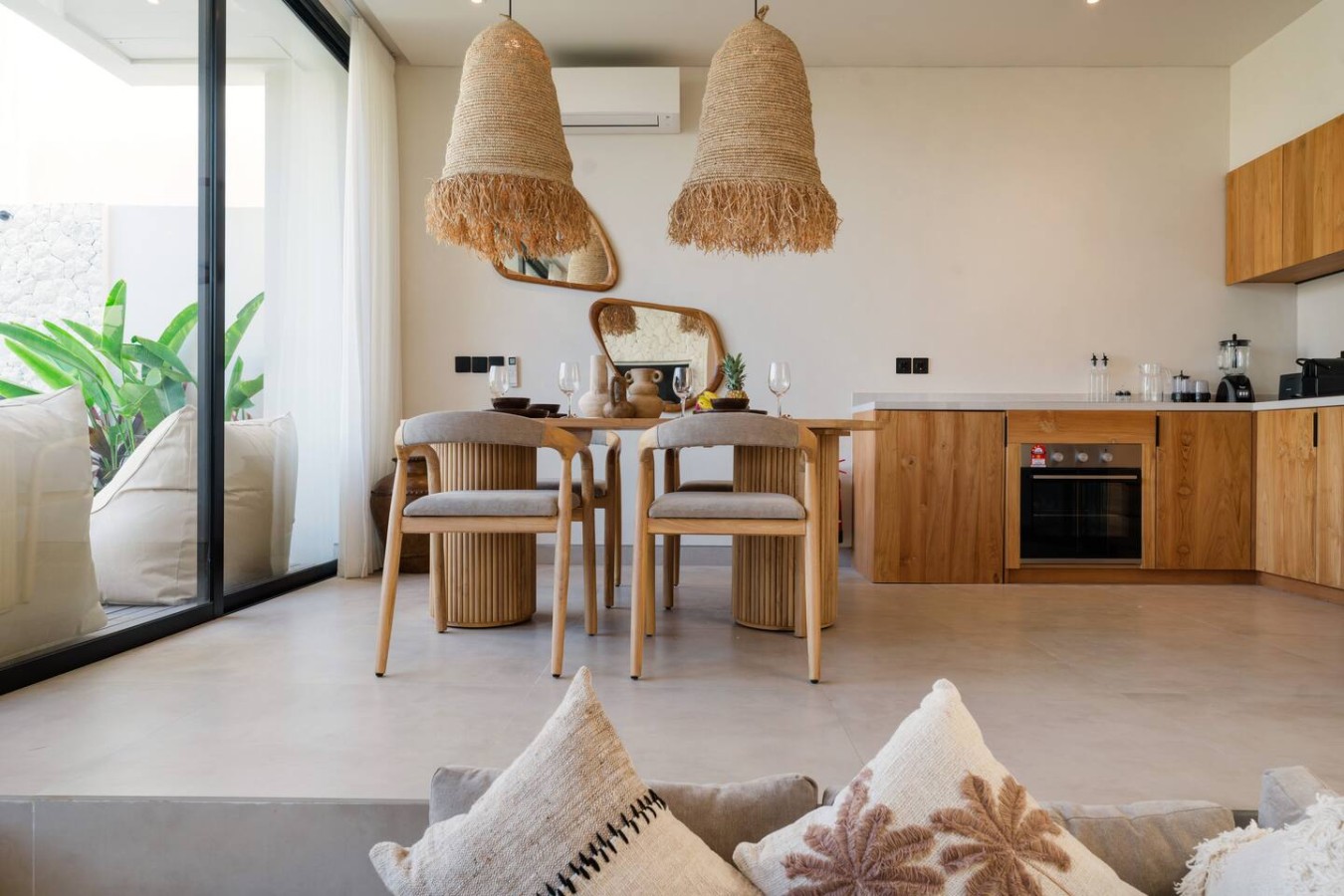 Villa Soluca | 2BR Tropical Retreat in Bingin 4