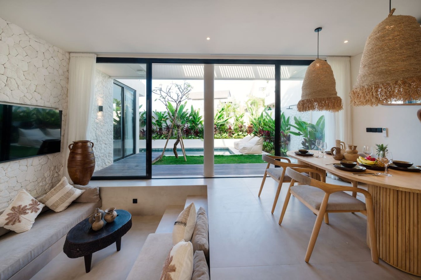Villa Soluca | 2BR Tropical Retreat in Bingin 53