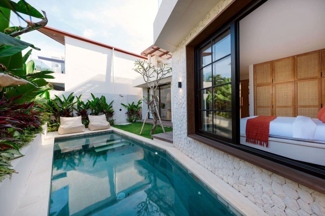 Villa Soluca | 2BR Tropical Retreat in Bingin 8
