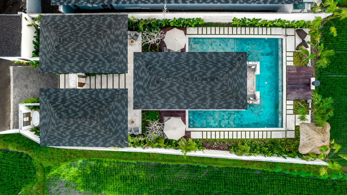 Reva 2BR Enchanted Rice Grove Villa w/InfinityPool 30