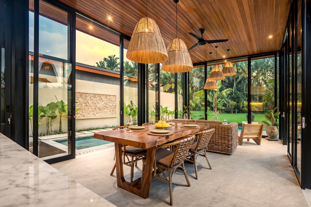 Reva 2BR Enchanted Rice Grove Villa w/InfinityPool 6