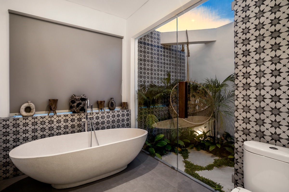 Tchikobo 3BR Villa w/ Jungle & Rice Field View 20