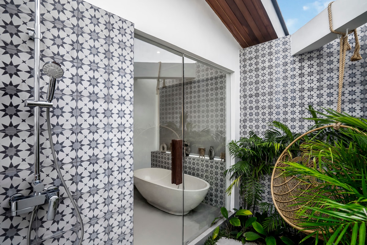 Tchikobo 3BR Villa w/ Jungle & Rice Field View 21