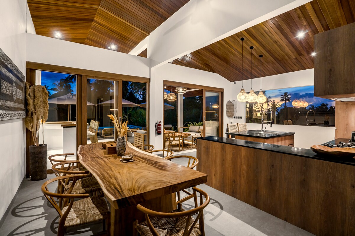 Tchikobo 3BR Villa w/ Jungle & Rice Field View 5