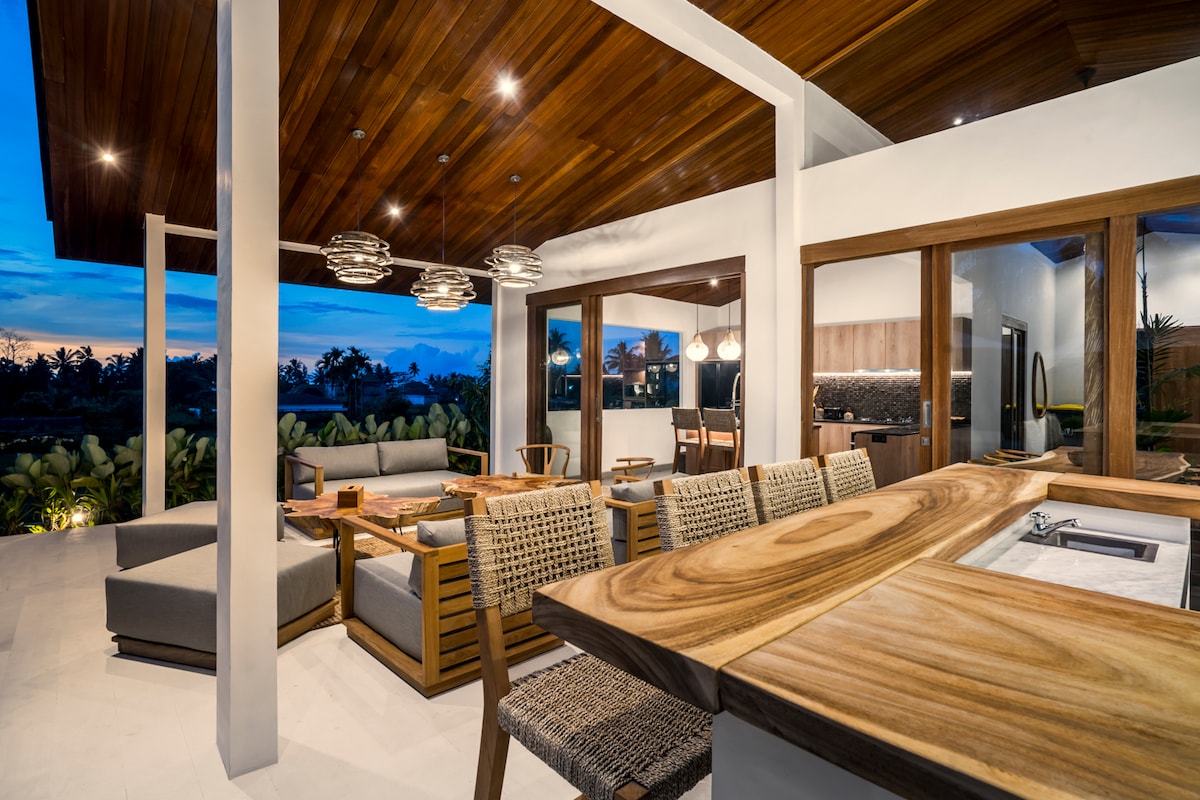 Tchikobo 3BR Villa w/ Jungle & Rice Field View 6
