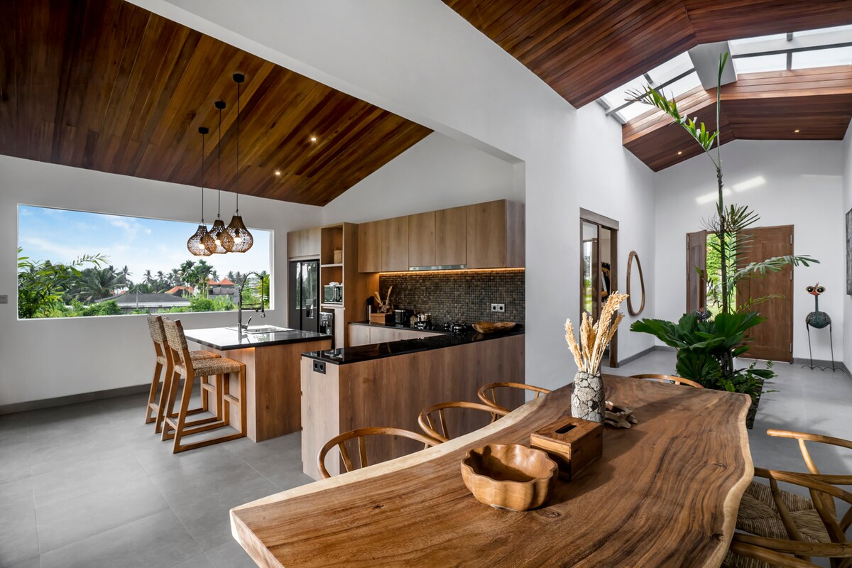 Tchikobo 3BR Villa w/ Jungle & Rice Field View 7