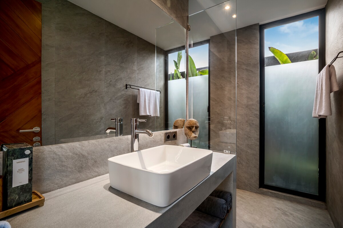 Villa Vertical Garden: 5BR w/Infinity Pool in Ubud 18