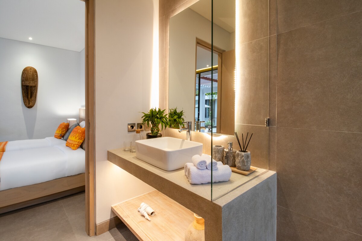 Dream Meditation 6BR Family Villa w/ Pool & GYM 43