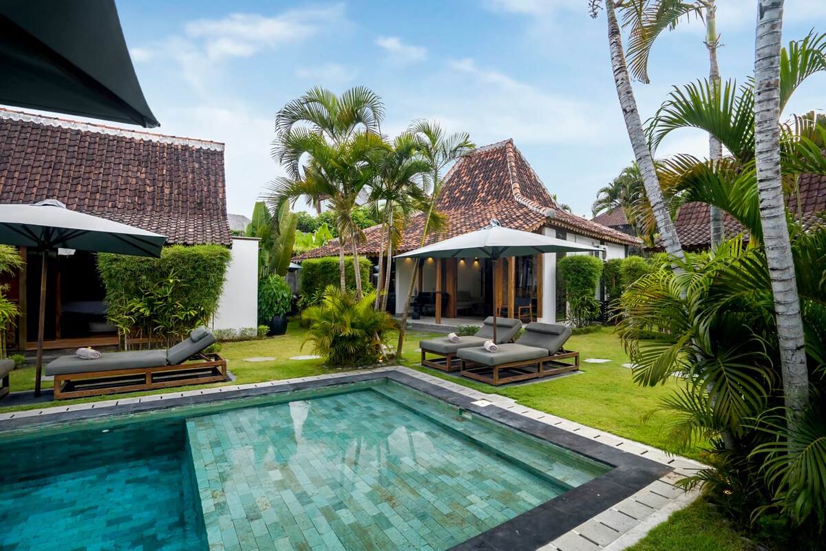 Bloom 1BR Joglo, 900m to Beach in Canggu Center 14