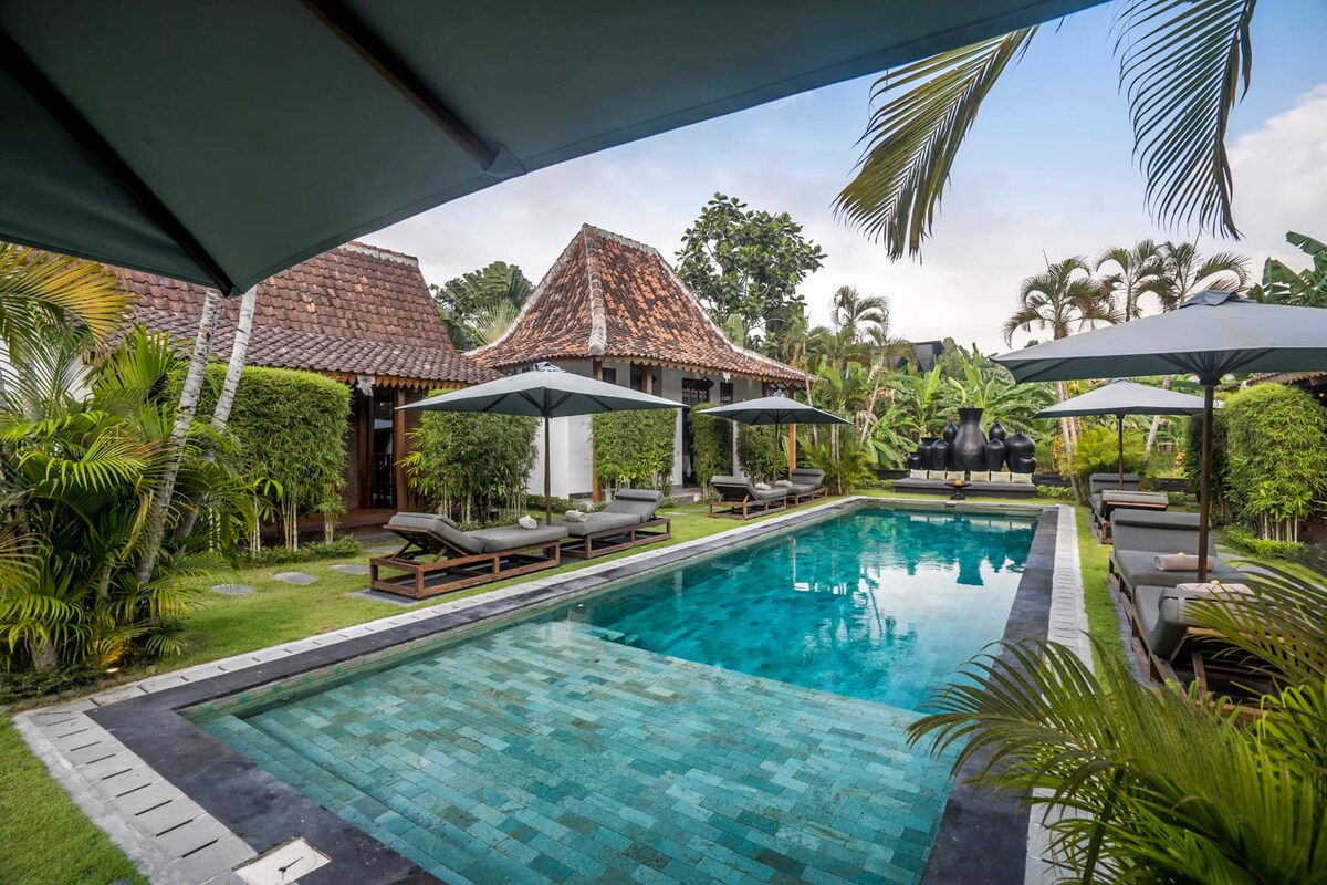 Bloom 1BR Joglo, 900m to Beach in Canggu Center 18